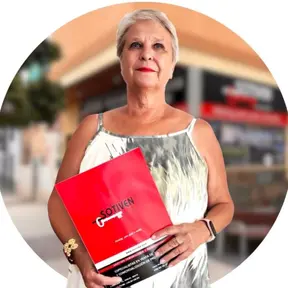 Agente inmobiliario en Adeje: Cecile Dubuia