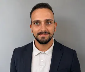 Agente inmobiliario en Vila-real: Carlos Víctor Moya   