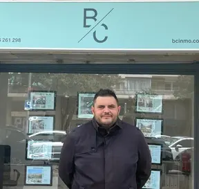 Agente inmobiliario en Barcelona: Carlos Cosgaya