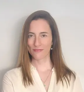 Agente inmobiliario en Denia: Angela Bollain García