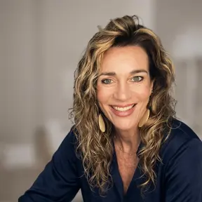 Agente inmobiliario en Balaguer: Elena Monell Puig 