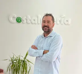 Agente inmobiliario en Playas de Vera: Victor Yusto