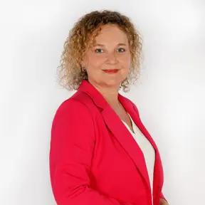 Agente inmobiliario en la Barraca d'Aigües Vives: María José Bosch