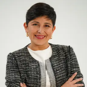 Agente inmobiliario en San Miguel de Salinas: Débora  Cejas