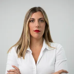 Agente inmobiliario en Santa Coloma de Gramenet: Adriana Torreira