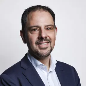 Agente inmobiliario en Llíria: Frutos García