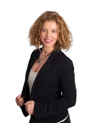 Agente inmobiliario en Las Lagunas de Mijas: Lucia Burrea Torres