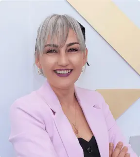 Agente inmobiliario en Santiago de Compostela: Cristina Varela
