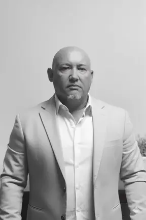 Agente inmobiliario en seva:  José Algota Moreno
