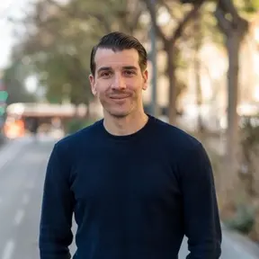 Agente inmobiliario en Les Corts: Carlos Proscia