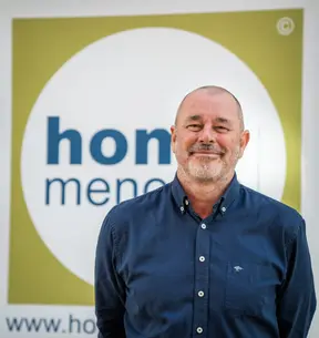 Agente inmobiliario en Maó: Simon Cotton