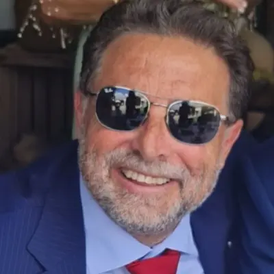 FRANCISCO JAVIER GONZALEZ OLIVA - Agente inmobiliario en Almensilla